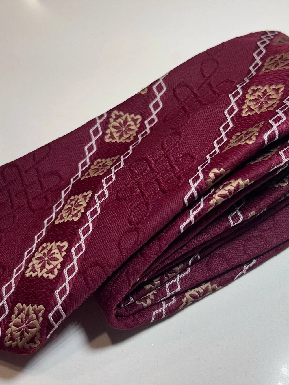 Vintage Wembley Wemlon Burgundy Gold Geometric Wide Necktie